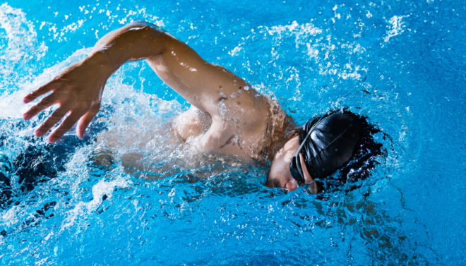 Beragam Manfaat Berenang untuk Kesehatan